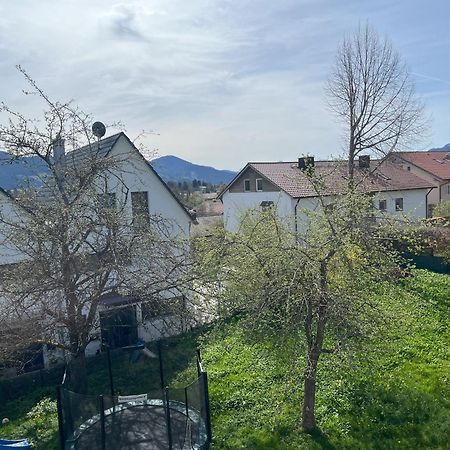 Helle, Ruhige Ferienwohnung Mit Balkon Bad Tolz Luaran gambar