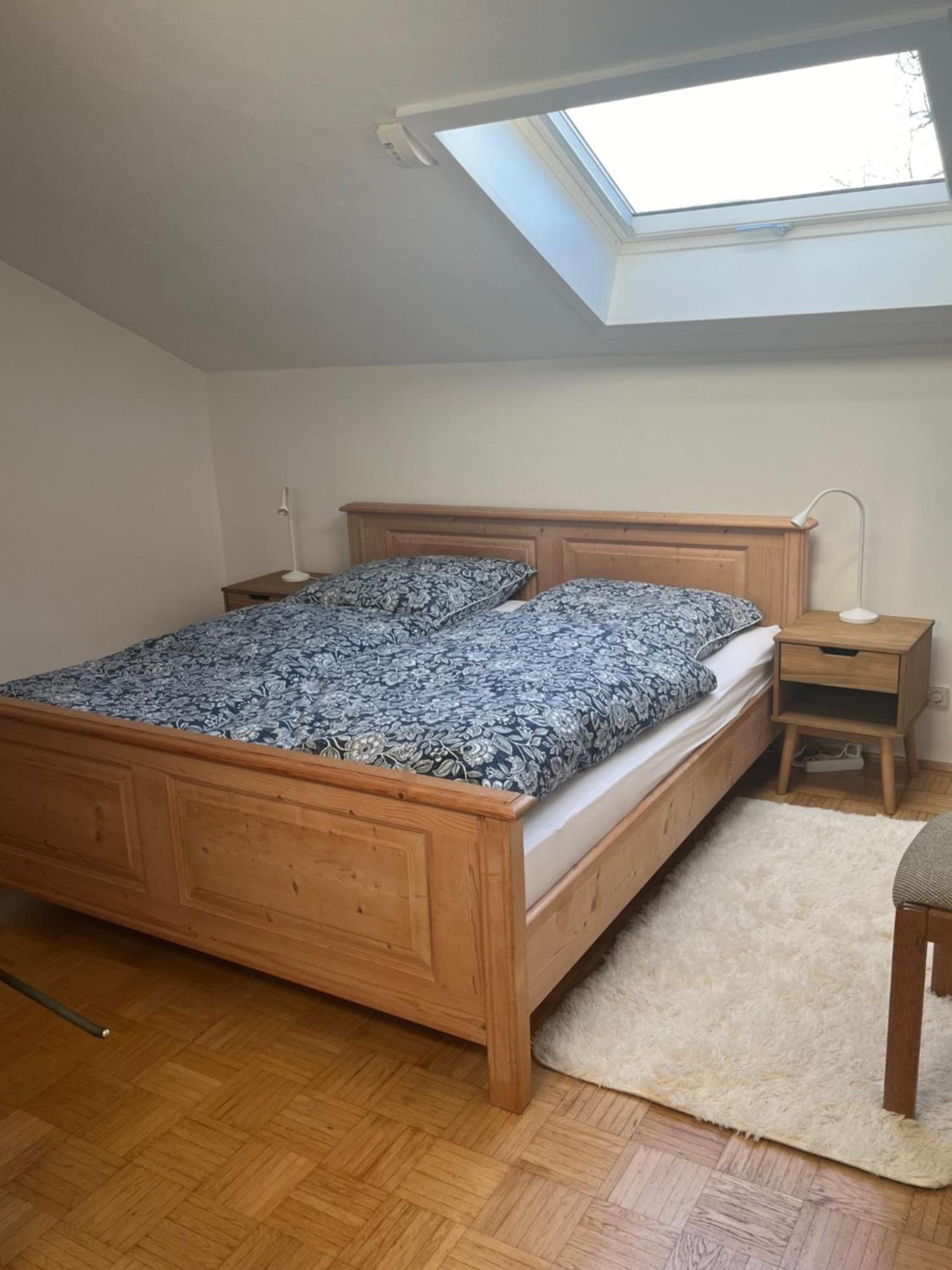 Helle, Ruhige Ferienwohnung Mit Balkon Bad Tolz Luaran gambar
